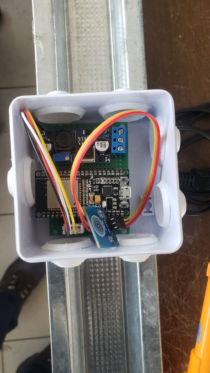 Monitoreo ambiental industrial con Raspberry Pi y dashboard web
